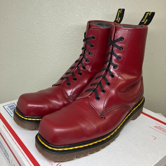 90's Vintage Square Toe Dr. Martens US 9 boots England 1460 cherry red oxblood - Picture 2 of 15